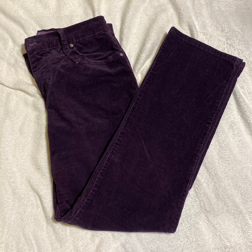 Gloria Vanderbilt purple corduroy straight leg pants